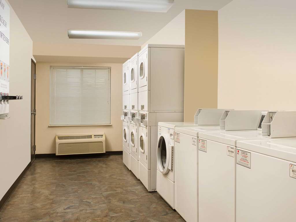 Woodspring Suites Ankeny Des Moines Servizi foto